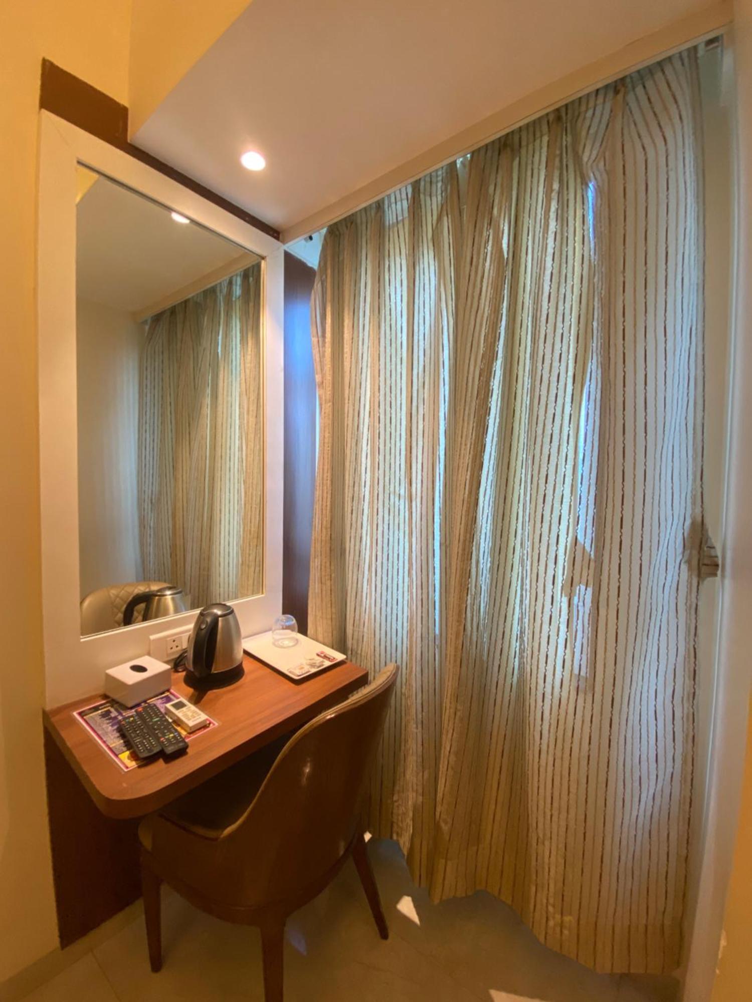 Hotel Czar Inn - Vashi نافي مومباي المظهر الخارجي الصورة